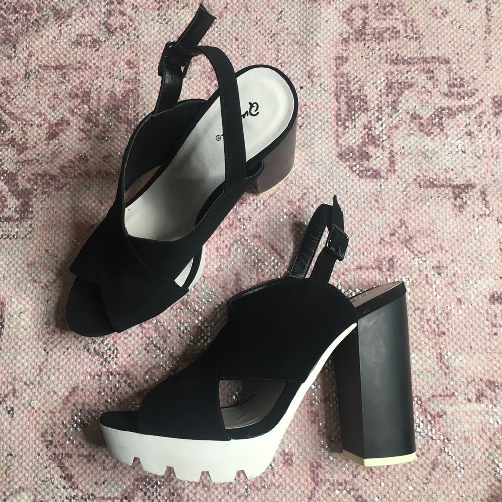 Black & White platform peep toe block heels pumps